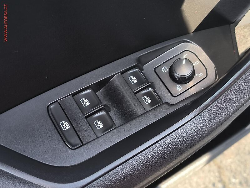 Škoda Kodiaq (2020) 2.0 TDi 4x4, ČR, Style, DSG - fotka 25 z 28