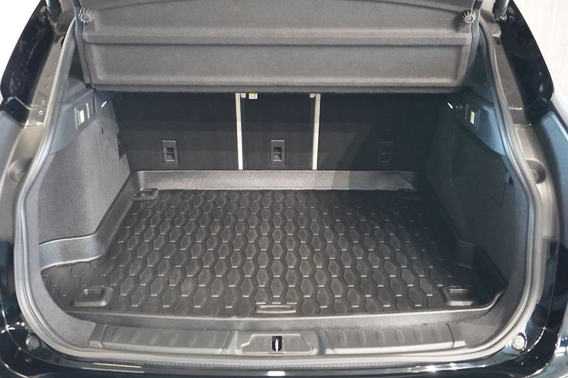 Jaguar F-Pace 30d AWD, PRESTIGE, Panorama - fotka 14 z 49