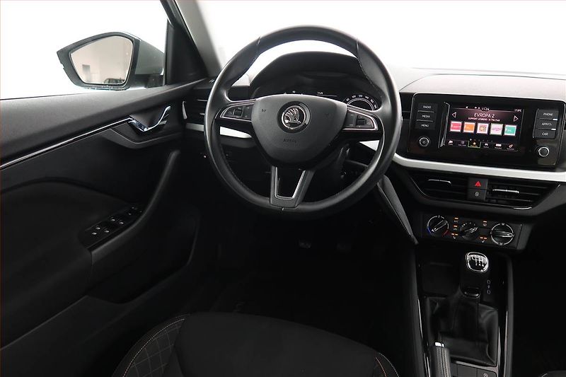 Škoda Kamiq (2020) Style 1.0 TSI, ČR,1.maj - fotka 7 z 18