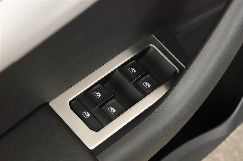 Škoda Octavia (2019) 2.0 TDI, Serv.kniha, Navi - fotka 10 z 14