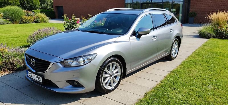 Mazda 6 2.0 benzin 121kw - fotka 2 z 28