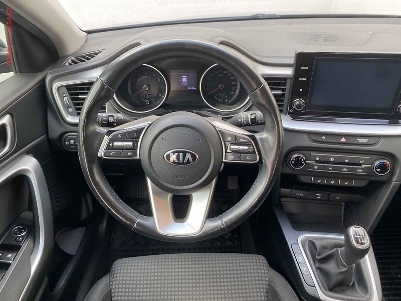Kia Ceed (2021) 1.5 T-GDi, 1.maj,ČR, Spin - fotka 11 z 18