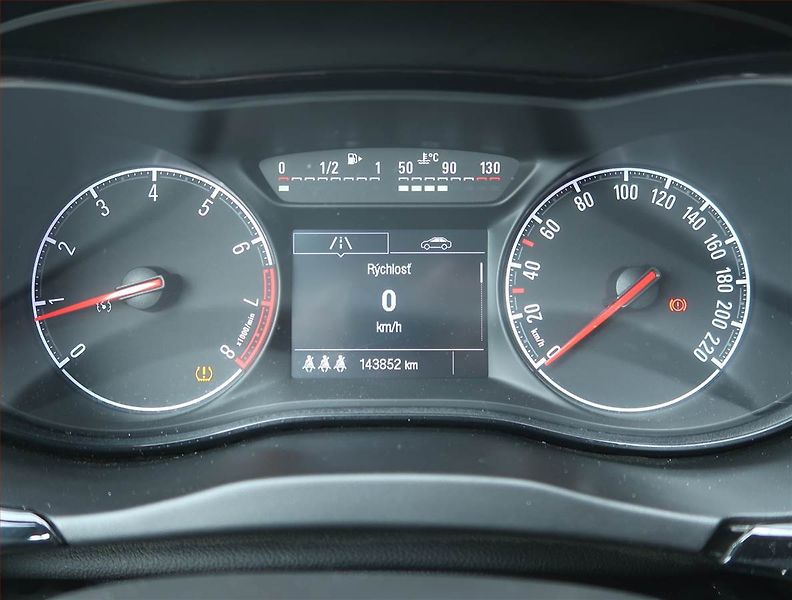 Opel Corsa (2017) 1.0 Turbo, Serv.kniha - fotka 11 z 14