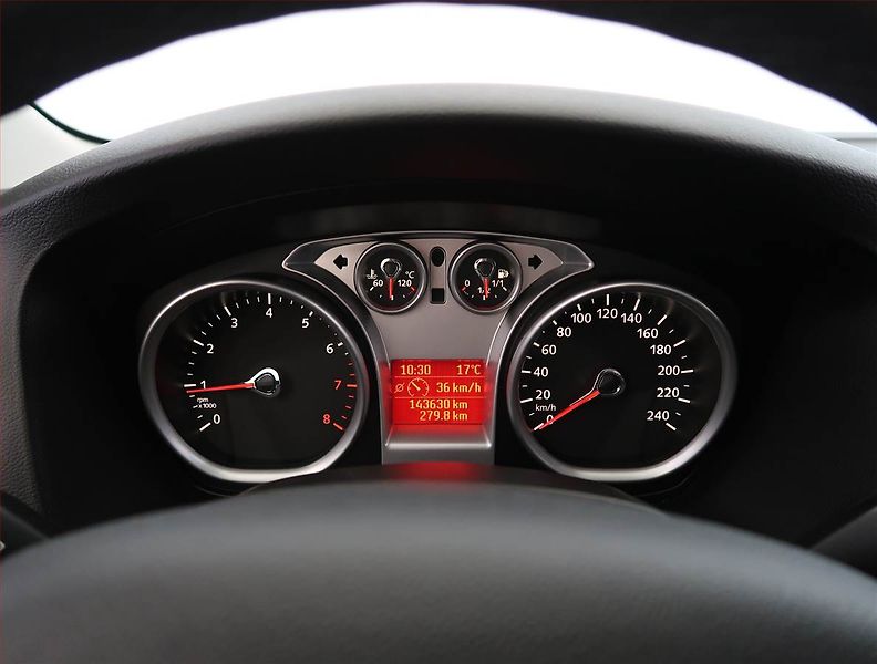 Ford Focus (2009) 1.6 16V, Serv.kniha, nová STK - fotka 11 z 16
