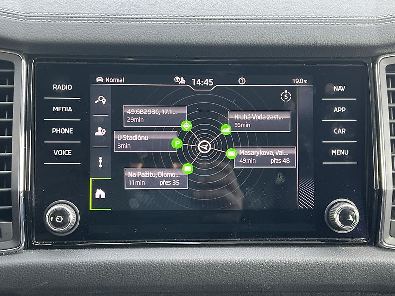 Škoda Kodiaq (2022) 1,5TSi 110kW STYLE DSG - fotka 15 z 43