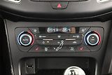Ford Focus (2017) 1.5 EcoBoost, Tempomat - náhled 9