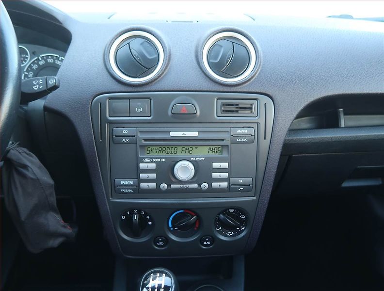 Ford Fusion (2006) 1.4, Serv.kniha, po STK - fotka 12 z 15