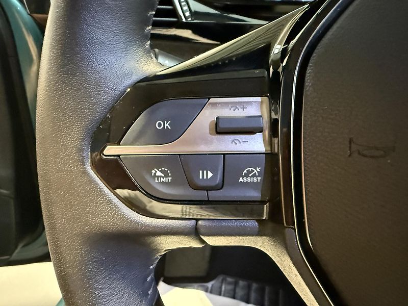 Peugeot 308 SW ALLURE 1.2 PureTech 130 S&S - fotka 10 z 14