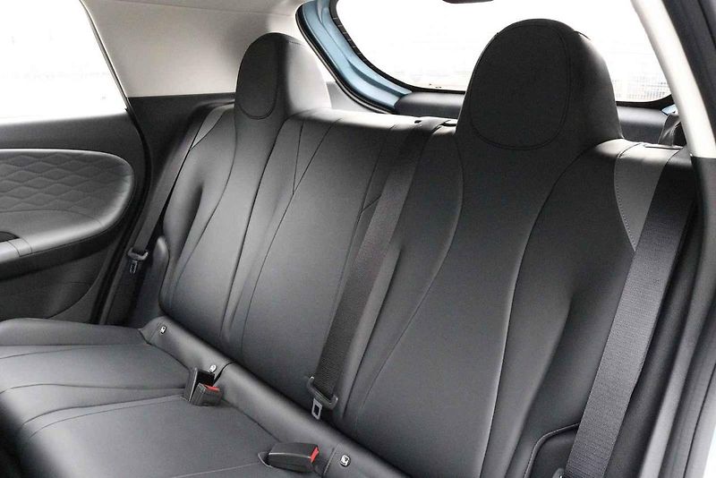 Dongfeng Box v základní výbavě E1.