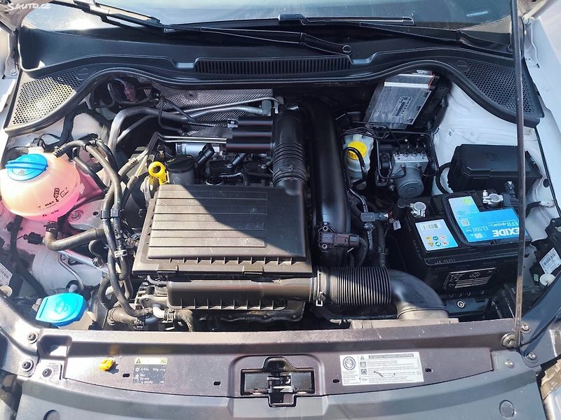 Volkswagen Polo (2016) - fotka 12 z 36