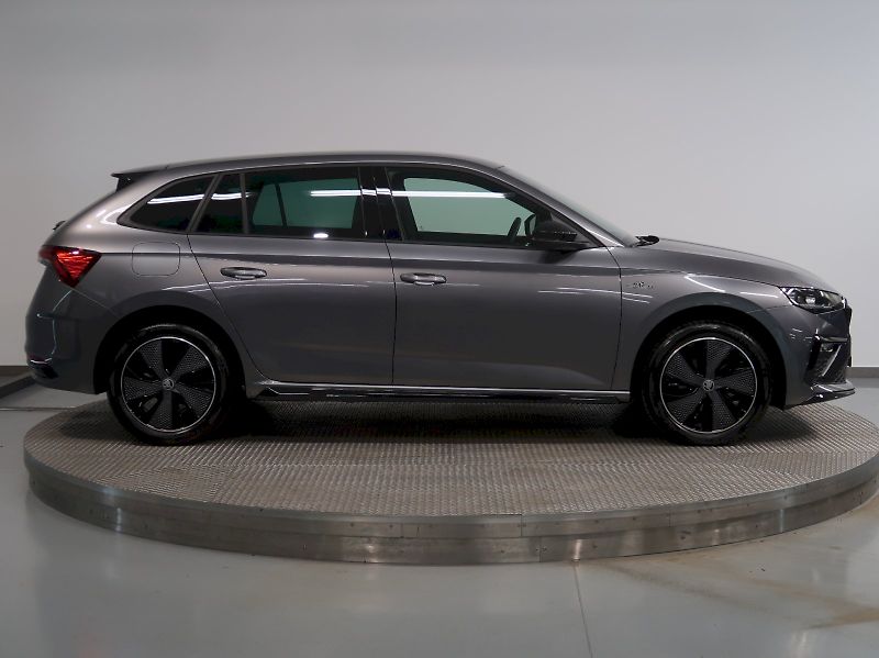 Škoda Scala (2025) MONTE CARLO 1.5TSI 110KW DSG Z - fotka 8 z 37