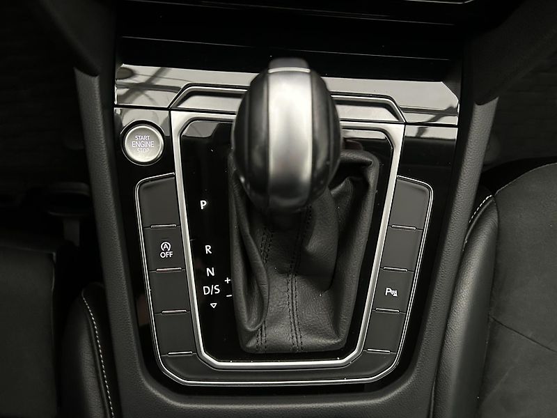 Volkswagen Arteon 2.0 TDI Elegance - fotka 19 z 25