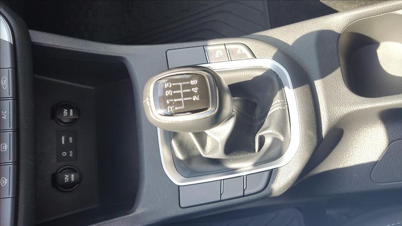 Hyundai i30 1,0 T-GDI TRIKOLOR COMFORT - fotka 12 z 17