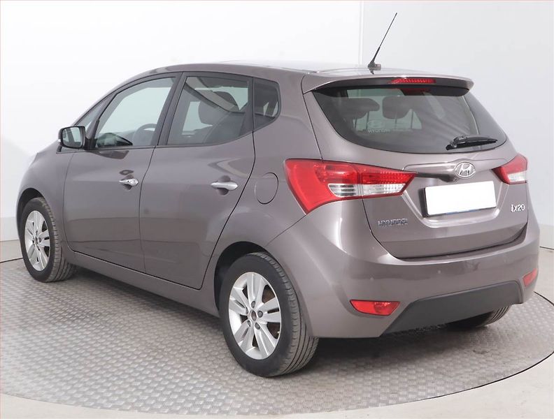 Hyundai ix20 (2014) 1.6 CVVT, Serv.kniha, Kůže - fotka 4 z 16