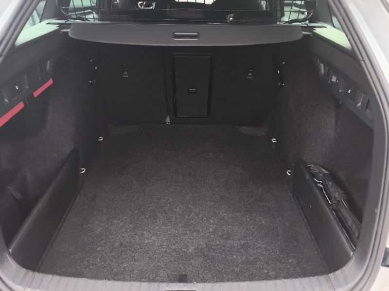 Škoda Octavia RS 2.0 TDI DSG - fotka 20 z 22