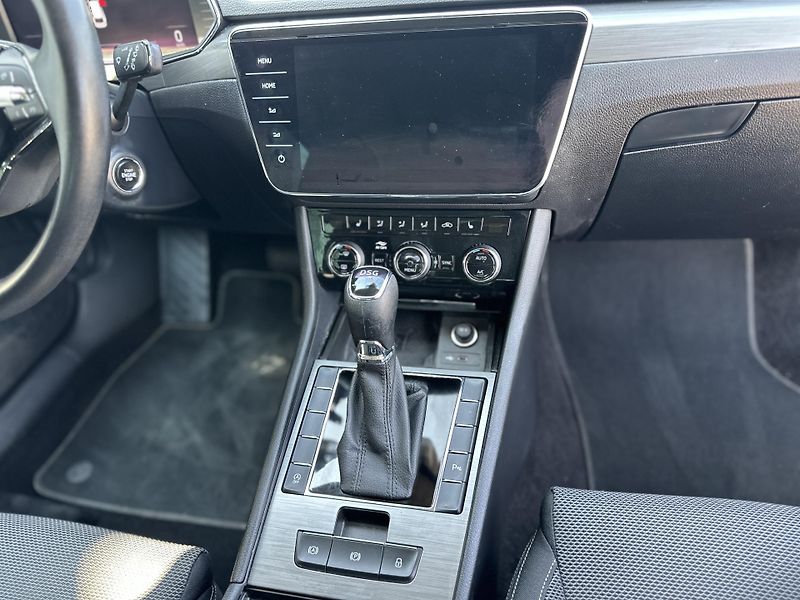Škoda Superb 2.0TDi-110KW-DSG-DPH-STYLE-NAV - fotka 15 z 20