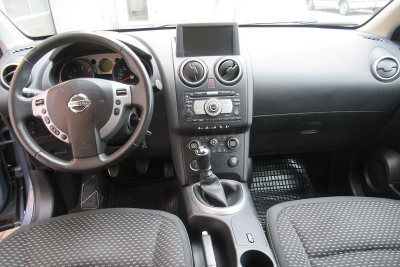 Nissan Qashqai 1.5 DCi AUT. KLIMA TAŽNÉ - fotka 10 z 27