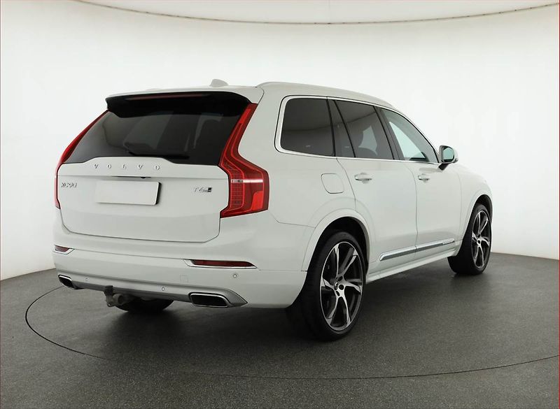 Volvo XC90 (2019) T6 AWD - fotka 5 z 21