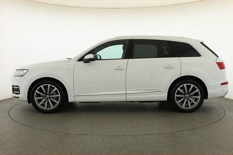 Audi Q7 (2018) 3.0 TDI - fotka 3 z 17