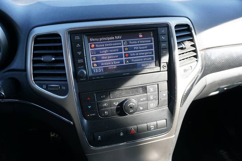 Jeep Grand Cherokee (2012) 3,0 - fotka 31 z 34