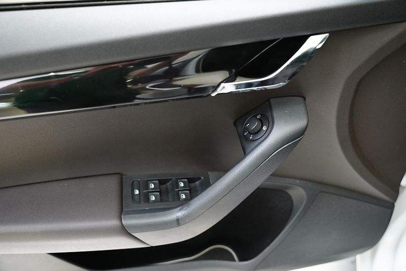 Škoda Octavia - fotka 11 z 32