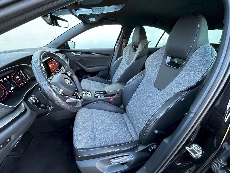 Škoda Octavia (2024) 2.0 TDI 110kW DSG Sportline - fotka 26 z 35