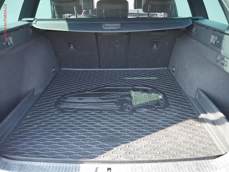 Volkswagen Passat (2017) 2.0TDi, DSG - fotka 7 z 26