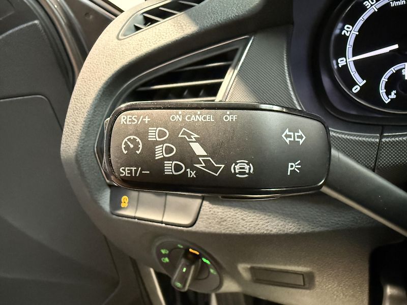 Škoda Fabia 1.0 TSI 70kW Ambition Combi To - fotka 9 z 13