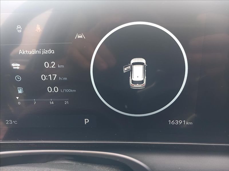 Hyundai Tucson 1,6 T-GDi PH AT 4WD PREMIUM - fotka 13 z 25
