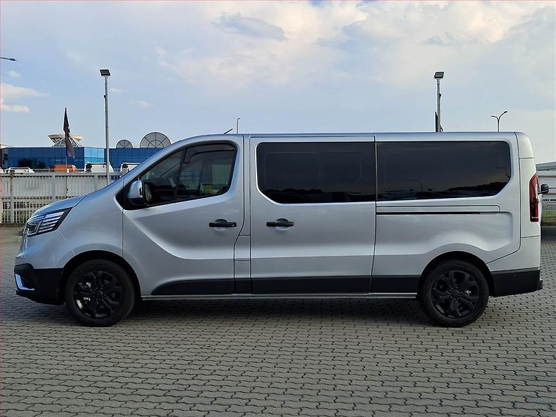 Renault Trafic (2026) 2.0 Blue dCi, Bus, 9Míst, ČR - fotka 3 z 16