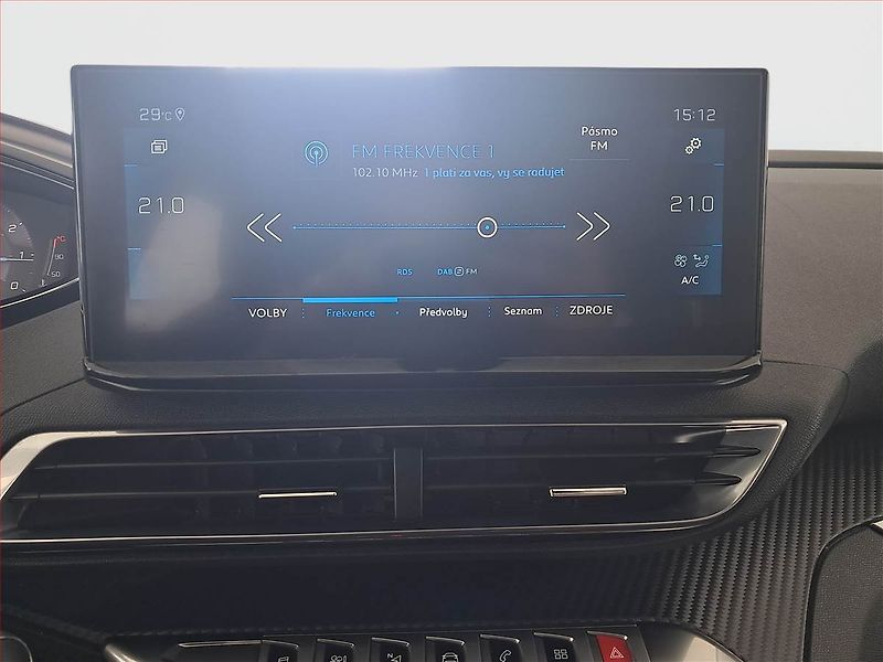 Peugeot 5008 (2021) PureTech 130 - fotka 12 z 22