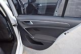 Volkswagen Golf Variant (2018) 1.4TSI 92kw CLBMT TAŽ NAVI APP - náhled 42