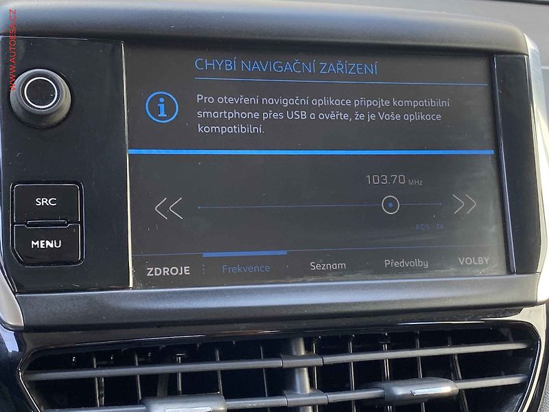 Peugeot 208 (2019) 1.2PT, Signature, AC, park - fotka 16 z 18