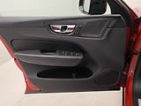 Volvo XC60 B5 AWD R-DESIGN AUT CZ - náhled 7