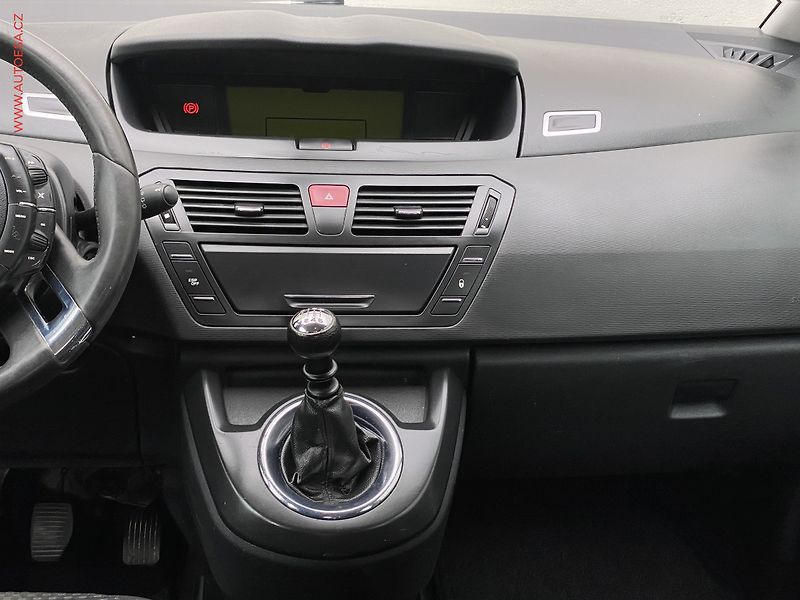 Citroën Grand C4 Picasso (2011) 1.6 HDi, AC, TZ, park.čidla - fotka 9 z 18