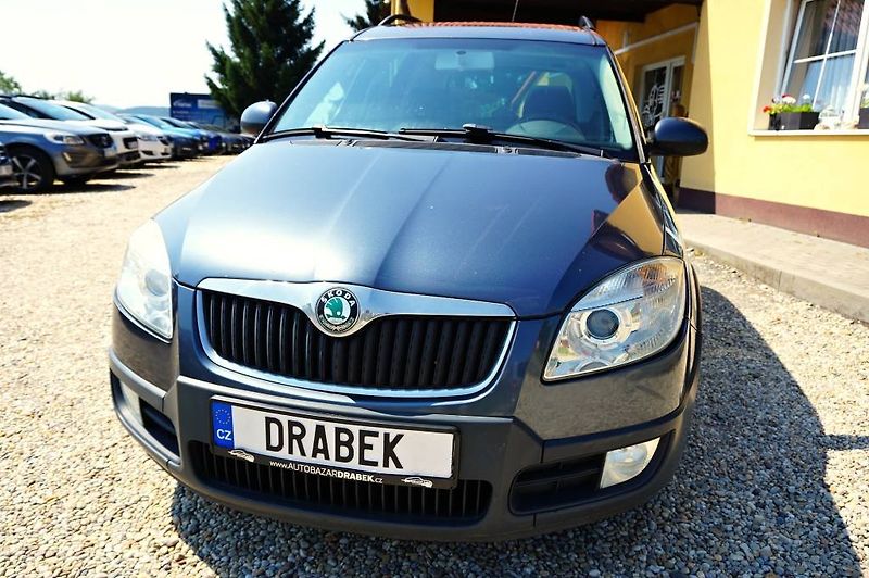Škoda Roomster (2007) SCOUT 1,6 16V 77 kW - fotka 10 z 36