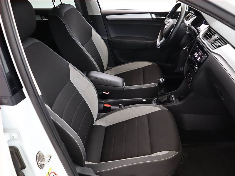 Škoda Rapid (2019) Ambition 1.0 TSI, Serv.kniha - fotka 7 z 14