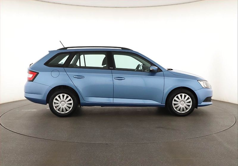 Škoda Fabia (2016) 1.2 TSI, Park. senzory - fotka 6 z 12