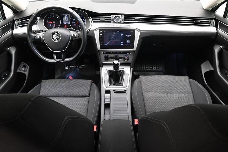 Volkswagen Passat 2,0 TDI 110 kW Navigace Záruka - fotka 15 z 31