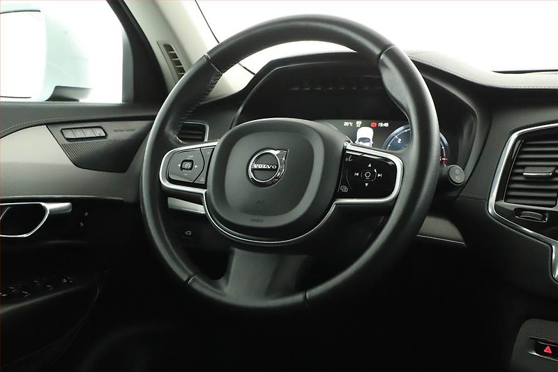 Volvo XC90 (2019) D5 AWD - fotka 20 z 30