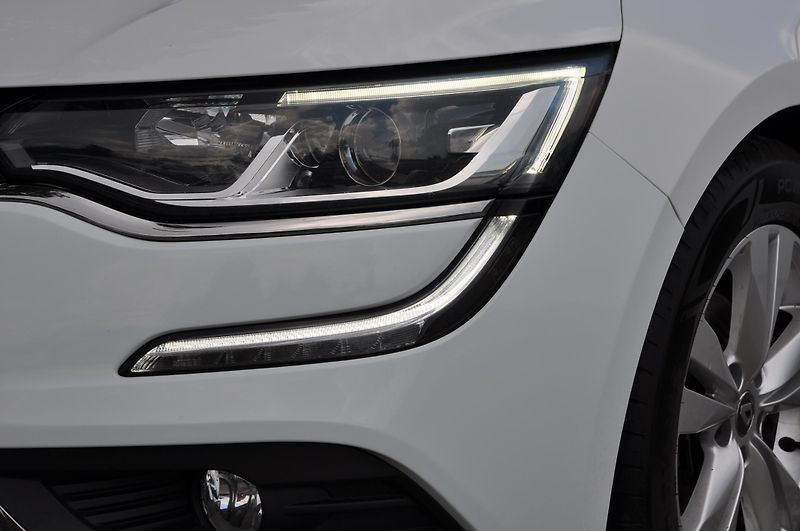 Renault Talisman 1.6TCe 110kW Automat KOMBI - fotka 19 z 20
