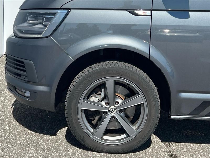 Volkswagen Multivan 2,0 TDi 7DSG 4Motion EDITION - fotka 28 z 29