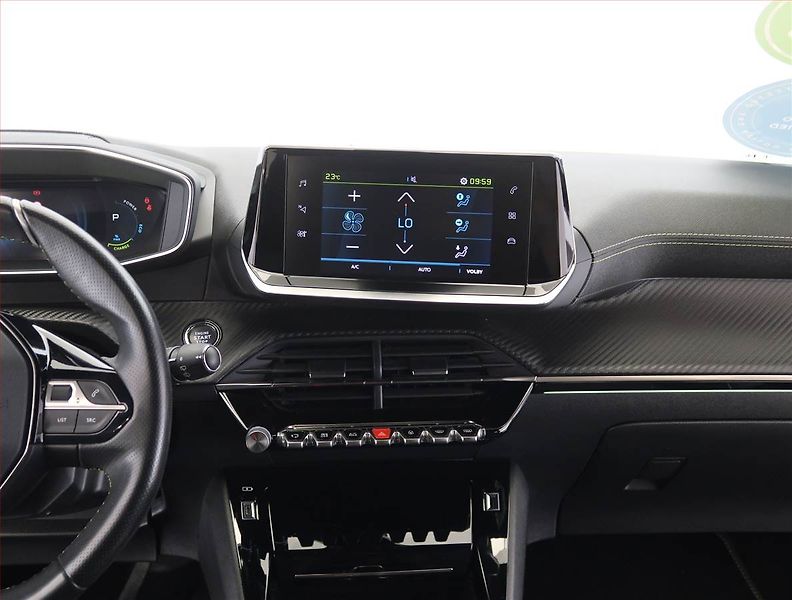Peugeot 208 (2020) 50 kWh, SoH 84%, Automat - fotka 12 z 26