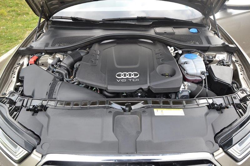 Audi A6  Avant 3.0 TDI 200 kW quattro  - fotka 37 z 49