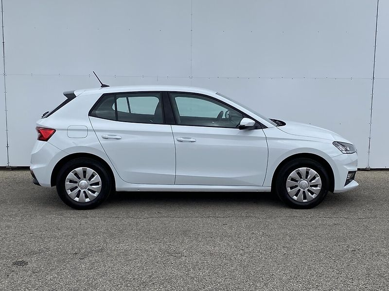 Škoda Fabia 1,0 MPI 59 kW Selection - fotka 3 z 26