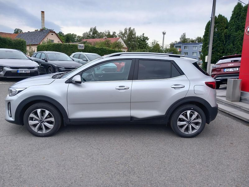 Kia Stonic (2025) 1,2 DPI EXCLUSIVE PLUS - fotka 2 z 7
