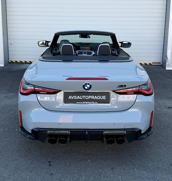 BMW M4 (2022) COMPETITION XDRIVE CABRIO 375  - fotka 5 z 22