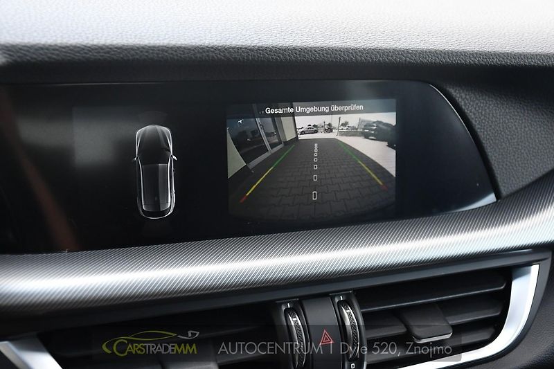 Alfa Romeo Stelvio 2.0T 16V 206kW VELOCE AT8 Q4 - fotka 32 z 44