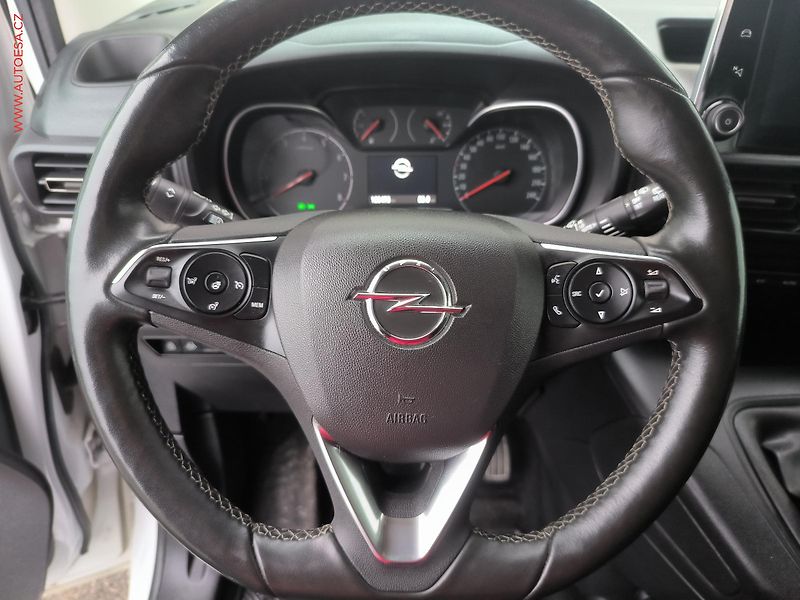 Opel Combo (2022) 1.5CDTi, 1.maj,ČR, Elegance - fotka 15 z 20