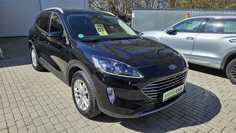 Ford Kuga (2023) 2.5i HEV 140 kW Titanium 4x4  - fotka 4 z 37